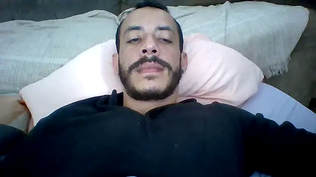MachoScorpionCaralho online show from April 2026 12:30:01 PM