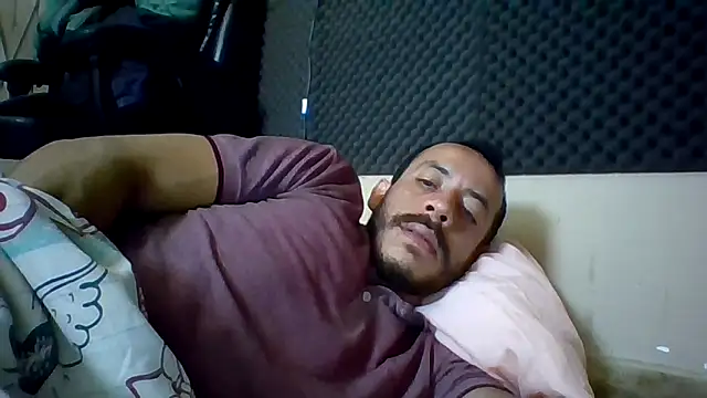 MachoScorpionCaralho online show from April 2026 12:21:02 PM