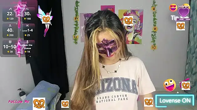 Snapshot of Alice_bloom_ chatting on October 2025 04:33:01 AM Alice bloom online show from October 2025 04:33:01 AM