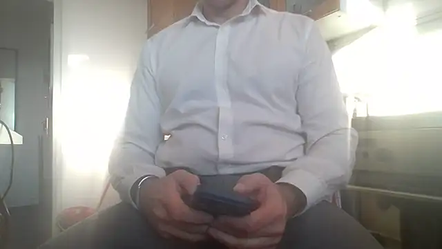 Snapshot of jouet75 chatting on March 2026 04:44:02 PM jouet75 online show from March 2026 04:44:02 PM