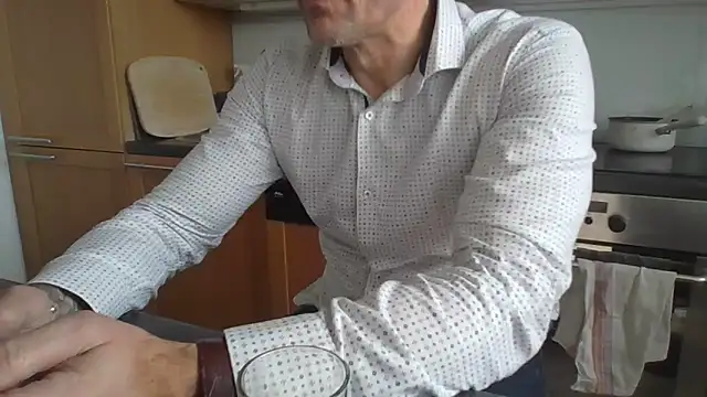 Snapshot of jouet75 chatting on March 2026 12:53:01 PM jouet75 online show from March 2026 12:53:01 PM