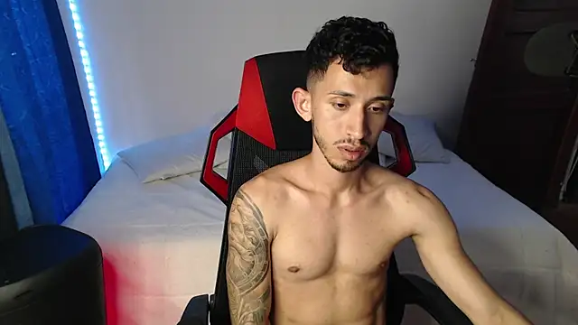 Snapshot of stevenSEX123 chatting on January 2025 09:31:01 PM stevenSEX123 online show from January 2025 09:31:01 PM