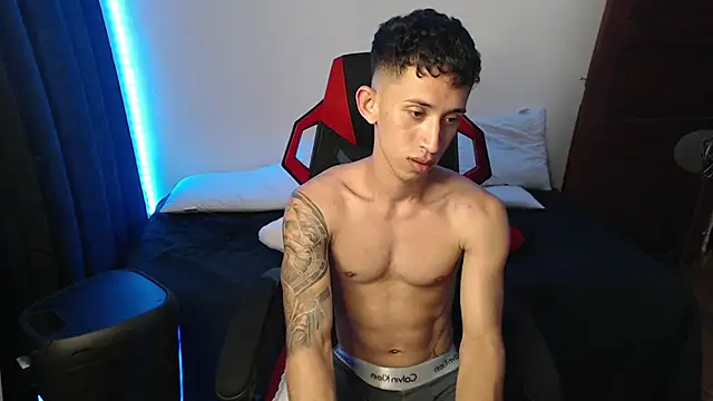 Snapshot of stevenSEX123 chatting on January 2025 12:16:02 AM stevenSEX123 online show from January 2025 12:16:02 AM