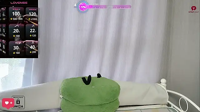 Snapshot of Eden-top chatting on October 2025 02:15:01 AM Eden-top online show from October 2025 02:15:01 AM