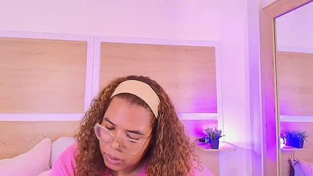  nickypurple  online show from May 2026 06:35:02 PM
