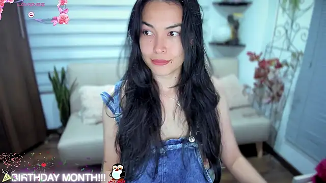 Snapshot of Lunlunera chatting on November 2025 12:42:02 AM Lunlunera online show from November 2025 12:42:02 AM