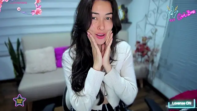 Snapshot of Lunlunera chatting on February 2026 06:40:02 AM Lunlunera online show from February 2026 06:40:02 AM