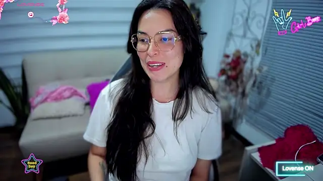 Snapshot of Lunlunera chatting on February 2026 07:51:01 AM Lunlunera online show from February 2026 07:51:01 AM