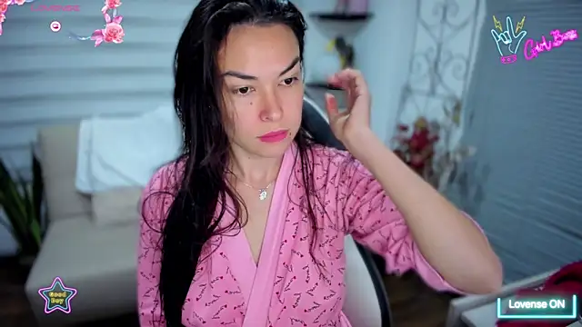 Snapshot of Lunlunera chatting on February 2026 07:26:01 AM Lunlunera online show from February 2026 07:26:01 AM