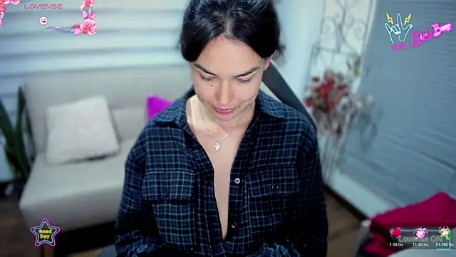 Snapshot of Lunlunera chatting on March 2026 05:08:02 AM Lunlunera online show from March 2026 05:08:02 AM