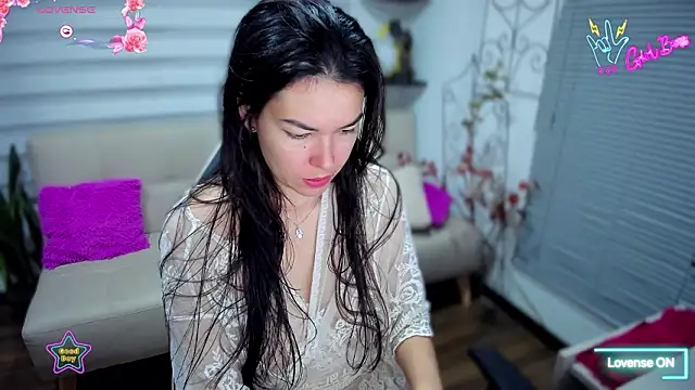 Snapshot of Lunlunera chatting on March 2026 03:11:01 AM Lunlunera online show from March 2026 03:11:01 AM