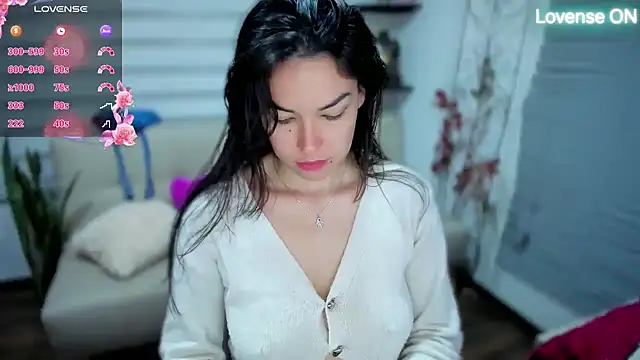 Snapshot of Lunlunera chatting on April 2026 04:06:02 AM Lunlunera online show from April 2026 04:06:02 AM