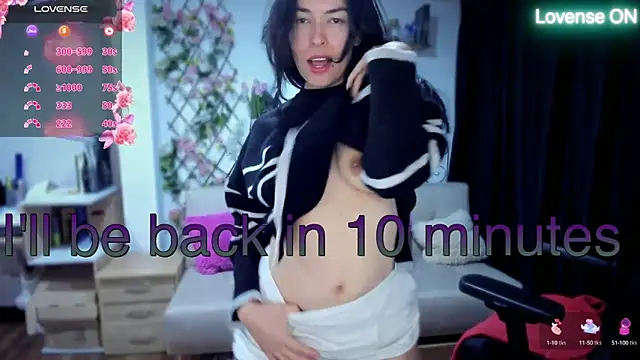 Snapshot of Lunlunera chatting on April 2026 07:45:01 AM Lunlunera online show from April 2026 07:45:01 AM