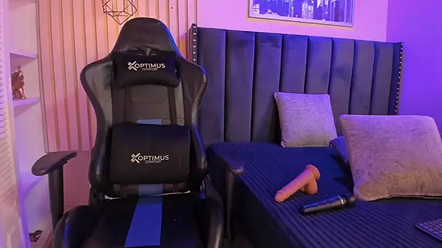 ashlye miller  online show from October 2025 04:12:01 AM