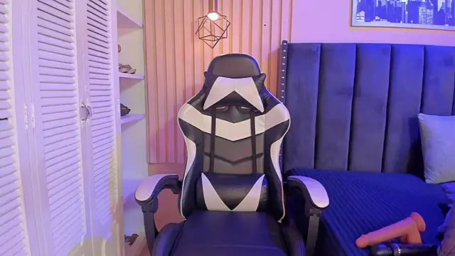 ashlye miller  online show from January 2026 04:39:02 AM