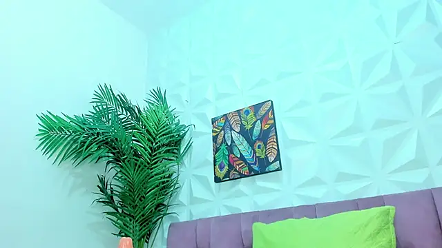 Hellen Sky online show from February 2025 01:25:02 AM