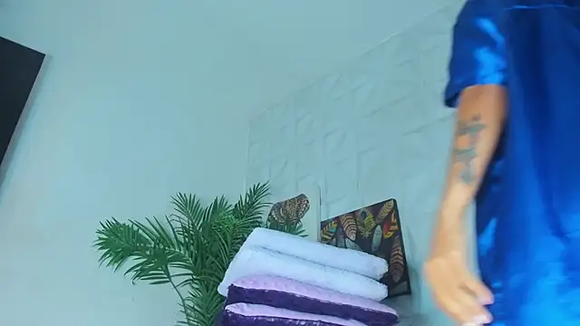 Hellen Sky online show from December 2025 08:49:02 PM