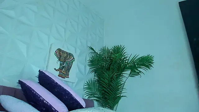 Hellen Sky online show from May 2026 07:09:02 PM