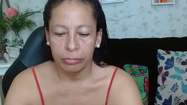 mature martina online show from January 2025 05:19:02 AM