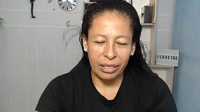 mature martina online show from March 2025 10:58:01 PM