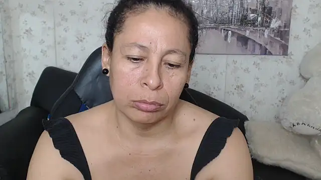 mature martina online show from June 2026 09:21:01 AM