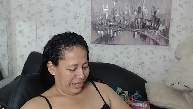 mature martina online show from June 2026 12:32:02 AM