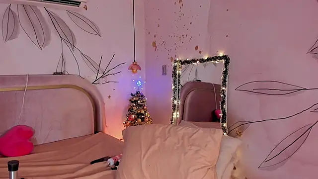 Snapshot of JESYSOZ23_ chatting on December 2024 09:39:01 AM JESYSOZ23 online show from December 2024 09:39:01 AM