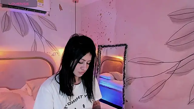 Snapshot of JESYSOZ23_ chatting on January 2025 03:45:01 AM JESYSOZ23 online show from January 2025 03:45:01 AM