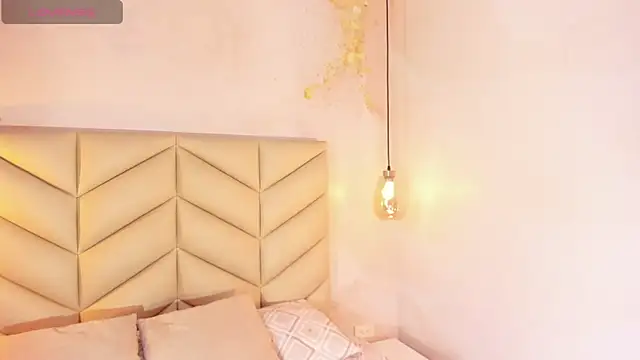 Snapshot of JESYSOZ23_ chatting on September 2025 06:20:01 PM JESYSOZ23 online show from September 2025 06:20:01 PM