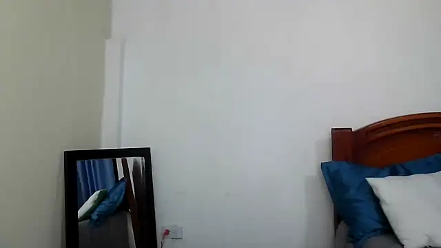 ruby-milf1 online show from October 2025 09:01:01 PM