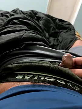 Snapshot of yourheroforfun chatting on December 2025 06:35:02 PM yourheroforfun online show from December 2025 06:35:02 PM