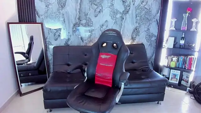 Nanami 19 online show from March 2026 05:52:01 PM