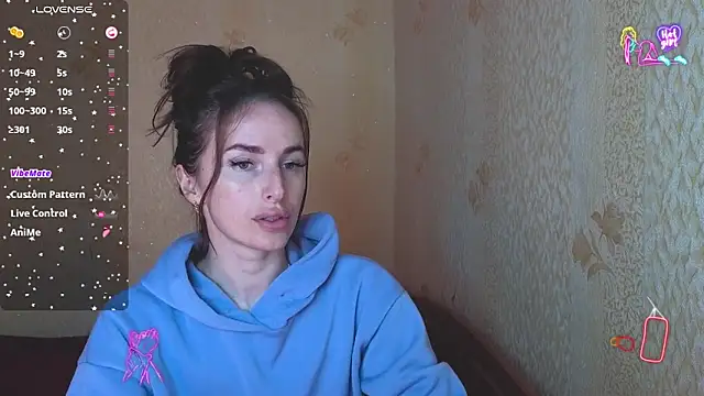 xx adrihanna xx online show from April 2026 04:11:01 PM
