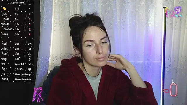 xx adrihanna xx online show from May 2026 06:40:01 AM