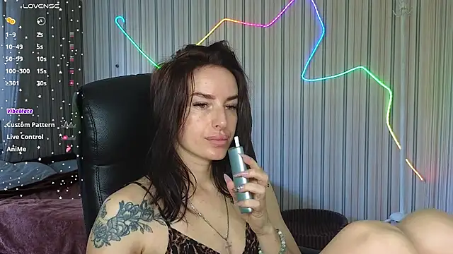 xx adrihanna xx online show from July 2026 06:53:01 AM