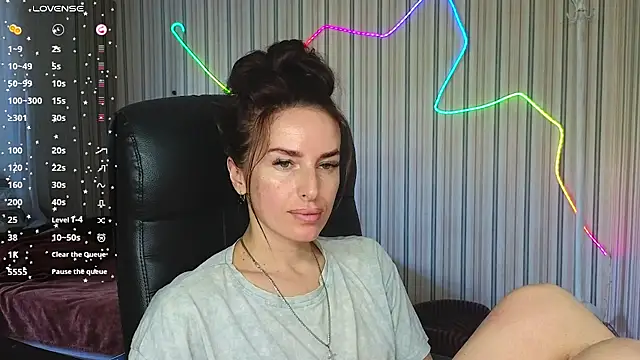 xx adrihanna xx online show from July 2026 06:44:02 AM