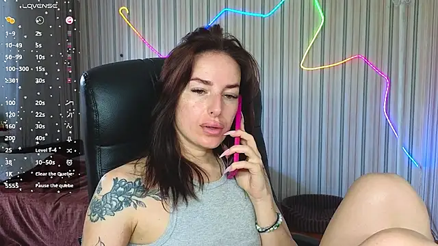 xx adrihanna xx online show from July 2026 07:37:02 AM
