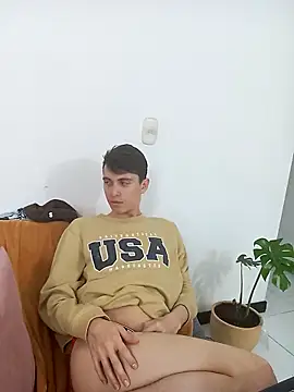 Snapshot of Norehg chatting on February 2025 09:45:02 AM Norehg online show from February 2025 09:45:02 AM