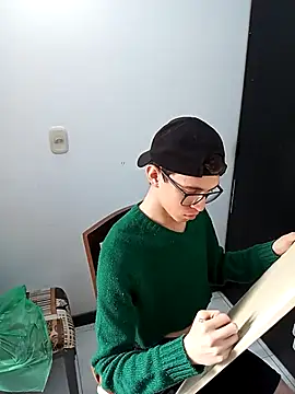 Snapshot of Norehg chatting on March 2025 05:28:01 PM Norehg online show from March 2025 05:28:01 PM