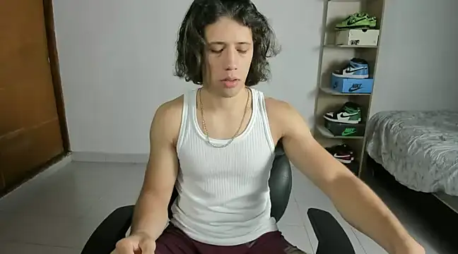 imtonny19 online show from January 2025 01:28:02 AM