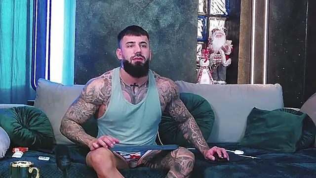 Snapshot of masterkingofmusclee chatting on December 2024 08:51:02 AM masterkingofmusclee online show from December 2024 08:51:02 AM