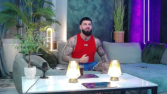 Snapshot of masterkingofmusclee chatting on March 2026 08:37:02 PM masterkingofmusclee online show from March 2026 08:37:02 PM