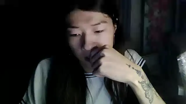 CarlyJoy online show from October 2025 04:46:01 PM