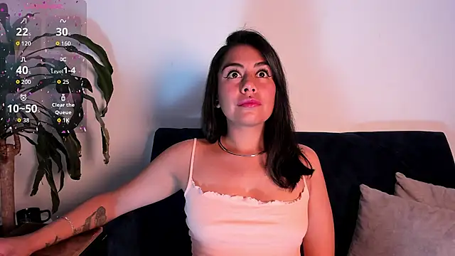 Snapshot of im_amber chatting on February 2026 12:43:02 PM im amber online show from February 2026 12:43:02 PM