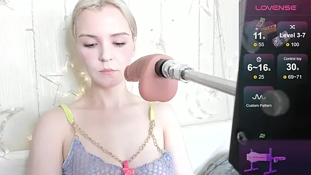 Kaya Devis online show from April 2026 04:49:02 AM