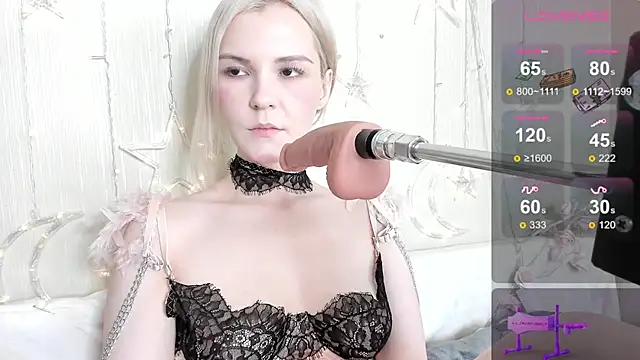 Kaya Devis online show from April 2026 05:03:01 AM