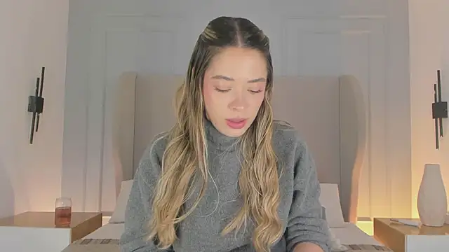 chloe d online show from May 2026 03:06:01 PM
