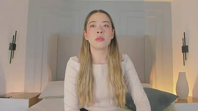 chloe d online show from May 2026 01:06:01 PM