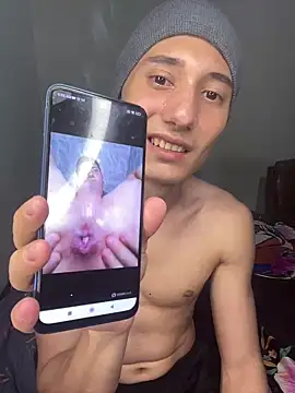 Snapshot of the_littleangel1 chatting on December 2024 06:52:01 AM the littleangel1 online show from December 2024 06:52:01 AM