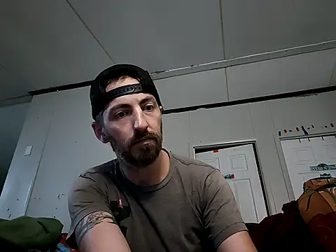 Snapshot of Bi_curious86 chatting on May 2026 12:59:01 AM Bi curious86 online show from May 2026 12:59:01 AM